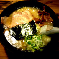 「ヨシベーラーメン 塩 太麺」@ラーメン ヨシベー 八千代店の写真