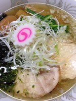 「鶏らぁめん　塩奪還篇￥８００」@麺屋 猪貴 -CHOKI-の写真