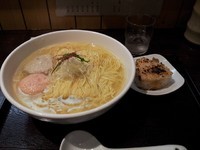 「あら炊き塩ラーメン+へしこ焼おにぎり(950円)」@麺屋 海神の写真