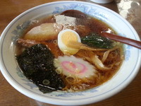 「手打　ラーメン（５５０円）」@秀佳亭の写真