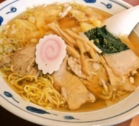 「チャーシューワンタンメン(750円)」@青龍の写真