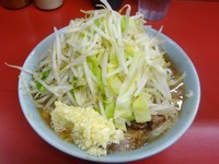 「小ラーメン（650円）ヤサイニンニク」@ラーメン二郎 桜台駅前店の写真