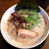「白潮豚骨ラーメン」@節の写真