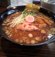 「ラーメン650円＋大盛100円」@麺屋渡来人外伝 麺屋饗者 ～KYOUJA～の写真