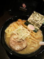 「こく煮干しそば900円＋メンマ100円」@おおぜき中華そば店の写真