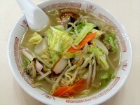 「チャンポン（￥400 感謝デー価格）」@ぎょうざのぽん吉の写真