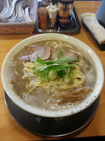 「こってり中華そば」@麺響 松韻の写真