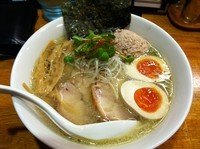 「鶏そば＋味玉」@中華そば田家 ふくふくの写真