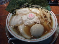 「特製中華そば」@NIKU×NIBO さいころ 立川店の写真