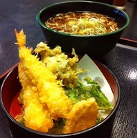 「天そば（￥580）＋海老天（クーポン）」@ゆで太郎 竹芝店の写真