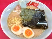 「醤油ラーメン590円＋味玉80円」@ラーメン山岡家 ひたちなか店の写真
