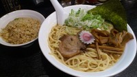 「らーめん700円+ライス(チャーハンに変更)100円」@大勝軒 まるいち 六本木店の写真