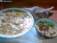 「ラーメン白ニンニクとアブラ別皿(750円)」@ラーメン富士丸 明治通り都電梶原店の写真