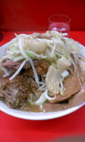 「ぶた入りラーメン（ニンニク、アブラ）」@ラーメン二郎 松戸駅前店の写真