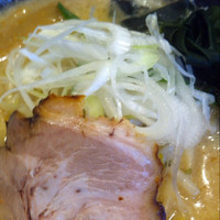 「味噌ラーメン(ハーフ)」@北海道らーめん 味源 小岩店の写真