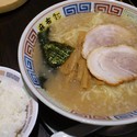 塩ラーメン(＋サービスライス)700円