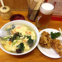 「玉子ラーメン￥７５０＋鶏唐揚げ＋中生」@玉鉉ラーメンの写真