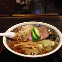 「冷しラーメン」@栄屋本店の写真
