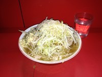 「大ラーメン　￥650 全部マシ」@ラーメン二郎 三田本店の写真