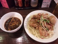 「肉盛りつけ麺＋クーポン煮玉子」@魁 肉盛りつけ麺 六代目けいすけの写真