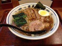 「古武士ら〜めん 大盛」@麺処 古武士 新宿西口小滝橋通り店の写真