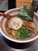 「醤油ラーメン」@虎ジ 水道橋店の写真