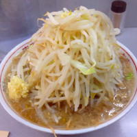 「小豚ヤサイマシマシニンニク」@ラーメン二郎 神田神保町店の写真