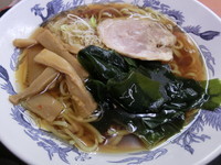 「正油ラーメン（380円）」@梅もと 品川店の写真