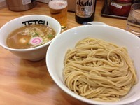 「味玉つけめん（大盛り）950円＋ビール500円」@つけめん TETSU 所沢店の写真