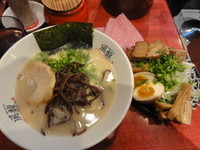 「ＭＡＸ塩とんこつらーめん」@とんこつラーメン 博多風龍 渋谷店の写真