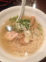 「鶏塩そば　７００円」@もつ鍋居酒屋 竹井幸彦 八丁堀茅場町店の写真