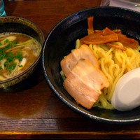 「濃厚豚骨つけ麺」@麺屋 豚と鶏の物語の写真