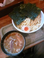 「しょうゆつけ麺（中盛）700円+店主気まぐれﾄｯﾋﾟﾝｸﾞ」@らーめん専門店 激アツ! めん蔵の写真