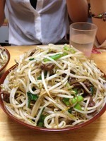 「牛肉そば」@前田食堂 名護店の写真