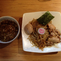 「特製つけめん  1050円」@黒煮干し中華そばとつけめんの店 綱哲の写真