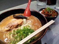 「真空蕎麦+大蒜辛肉飯」@喜乃壺の写真