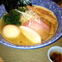 「芳醇香味そば（塩）¥750＋燻製半熟煮玉子¥100」@麺屋 一燈の写真