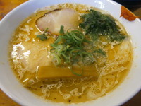 「【期間限定、10食限定】貝出汁と海苔の味噌らぁ麺　850円」@飯田商店 湯河原本店の写真