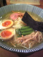 「味玉塩そば＋ランチライス」@饗 くろ㐂の写真