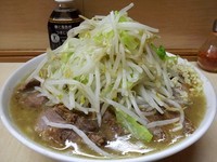 「小ブタ ￥750 ニンニク」@ラーメン二郎 京成大久保店の写真