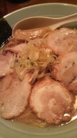 「らーめん＋チャーシュー」@麺通の写真