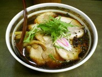 「チャーシュー黒らーめん900円」@らーめん初代一国堂 相模原本店の写真