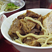 「たま小つけ麺豚入り＋巻きちゃぁ（麺少なめ、ヤサイ）」@蓮爾 登戸店の写真