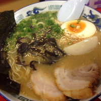 「うま馬豚骨」@九州とんこつのうま馬の写真