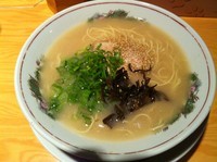 「博多とんこつラーメン　バリカタ」@陣屋の写真