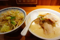 「濃厚とんこつチャーシューメン（野菜山盛り）」@麺家 聖の写真