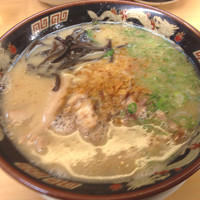 「豚とろラーメン¥650+替玉極細麺¥100」@鹿児島ラーメン 豚とろ 天文館本店の写真
