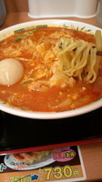 「チゲ味噌ラーメン560円+味玉(クーポン利用)50円」@日高屋 南千住店の写真