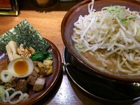 「骨太光麺菊次郎（全部のせ）\990」@光麺 上野店の写真