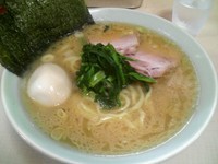 「味玉ラーメン中盛り850円」@真鍋家の写真